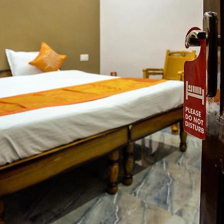 Oyo 7622 Varanasi Stays Eksteriør bilde