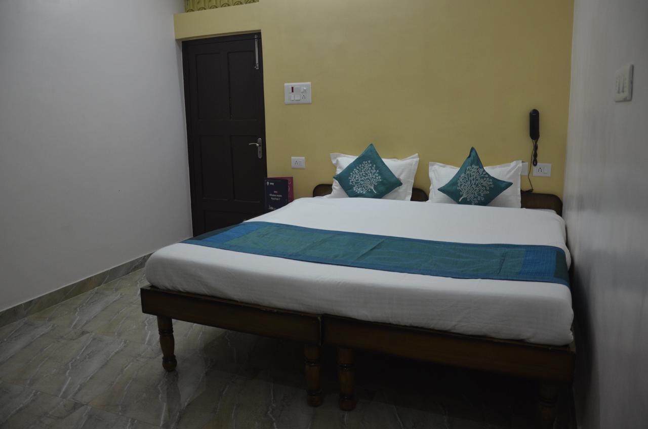 Oyo 7622 Varanasi Stays Eksteriør bilde