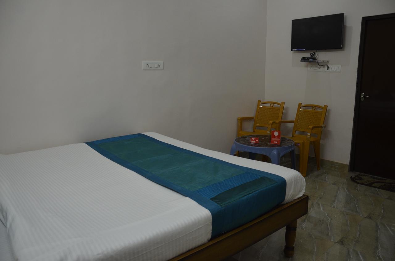 Oyo 7622 Varanasi Stays Eksteriør bilde