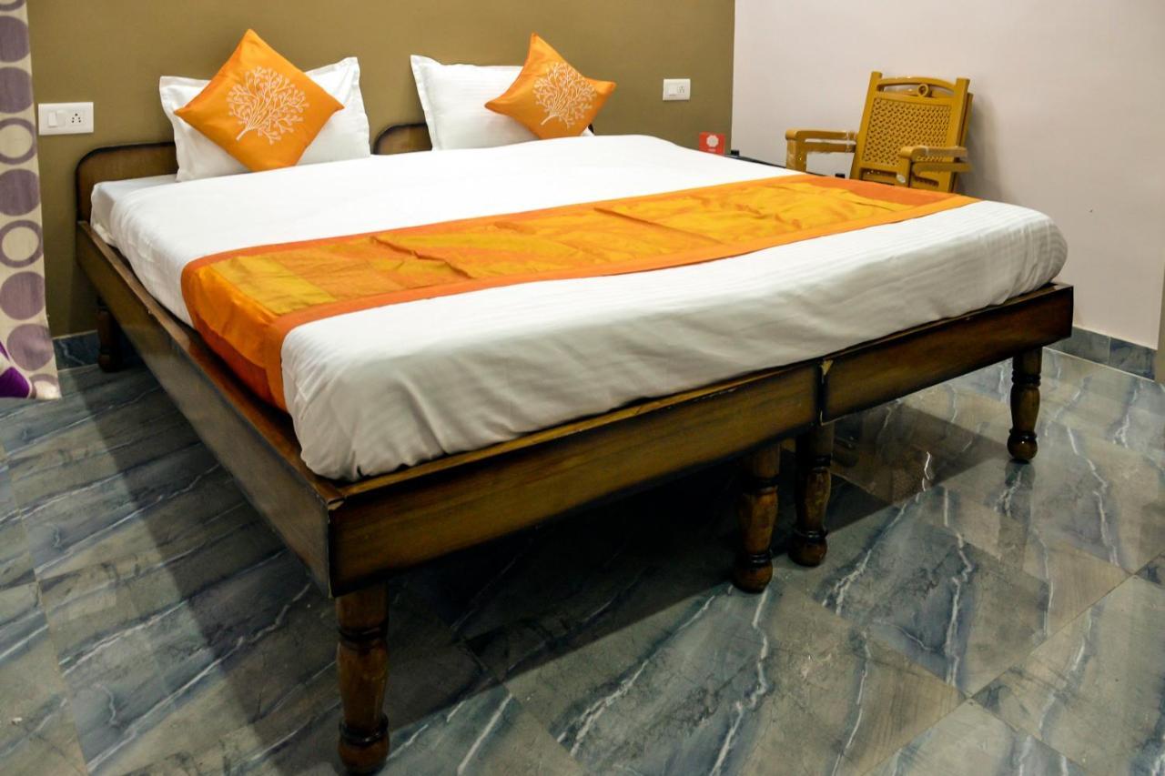 Oyo 7622 Varanasi Stays Eksteriør bilde